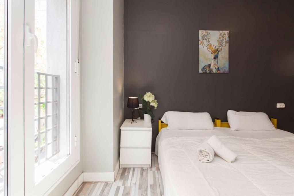 Heylola! Hostel Barcelona Luaran gambar